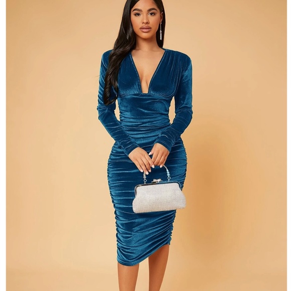 Rouge! Dresses & Skirts - Deep V Neck Ruched Velvet Blue Long Sleeve Midi Dress